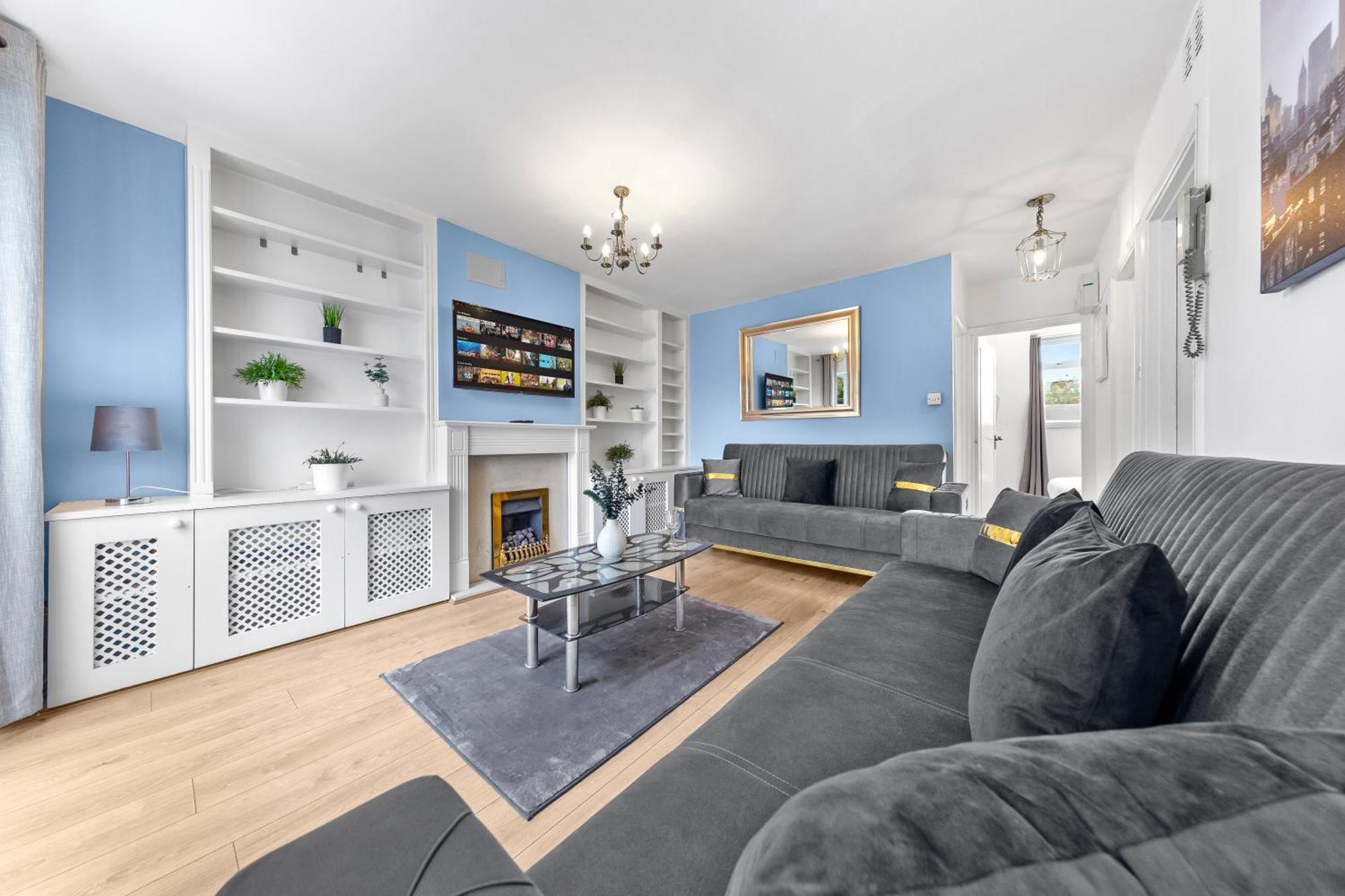 Newly Renovated Kensington 2 Bedroom Apartment With Balcony Near Harrods Sleeps 6, 2 Min Walk From Station Londýn Exteriér fotografie