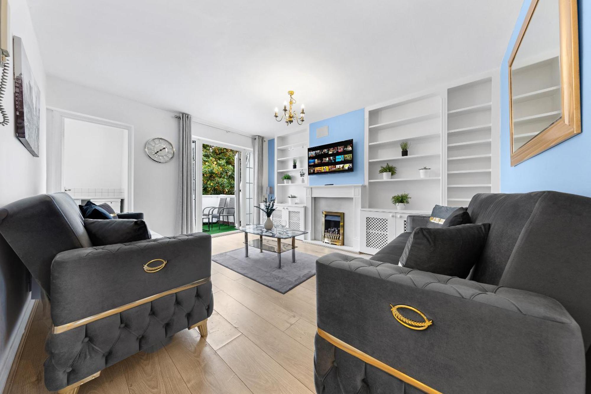 Newly Renovated Kensington 2 Bedroom Apartment With Balcony Near Harrods Sleeps 6, 2 Min Walk From Station Londýn Exteriér fotografie