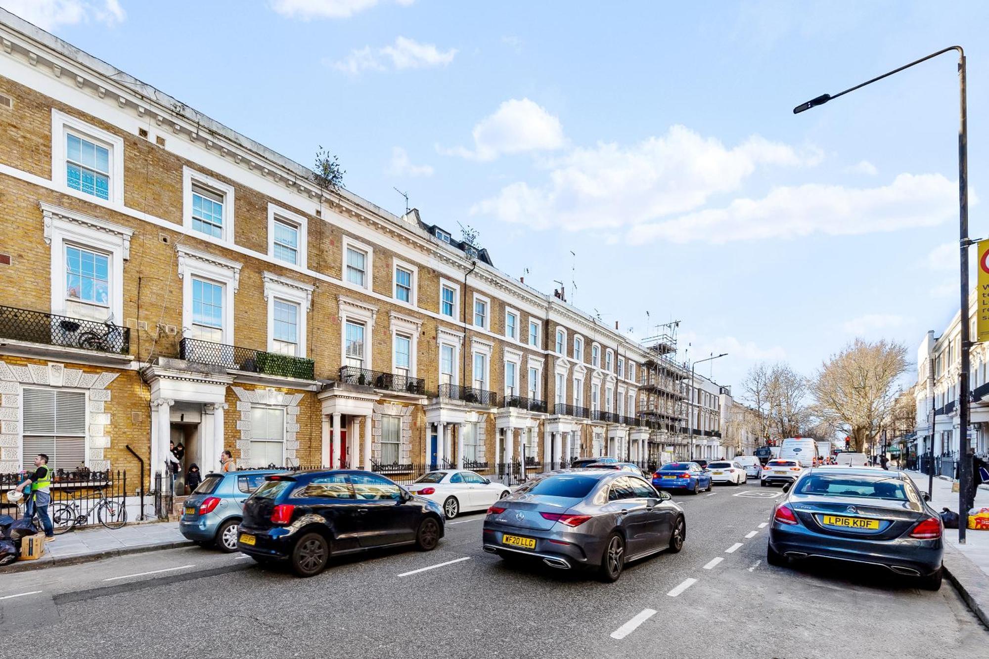 Newly Renovated Kensington 2 Bedroom Apartment With Balcony Near Harrods Sleeps 6, 2 Min Walk From Station Londýn Exteriér fotografie